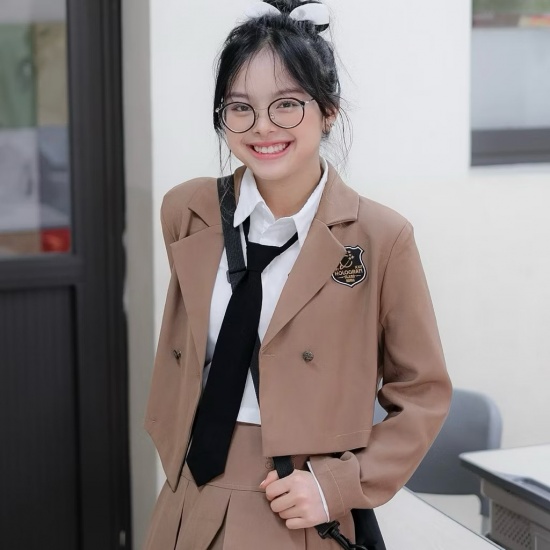 HOLO CROP BLAZER / Nâu