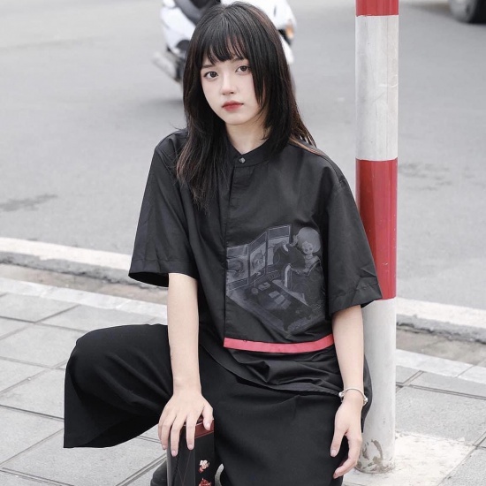 CENTRAL COAST LADY SHIRT (BLACK / WHITE) - YOUNG VIETNAMESE LADY COLLECTION